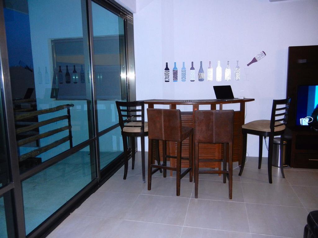 Hostal Urbano - Aeropuerto Alfredo V. Bonfil 外观 照片